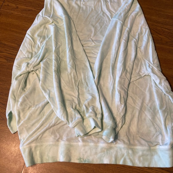 Found Los Angeles Women’s Sweatshirt. - Picture 7 of 7